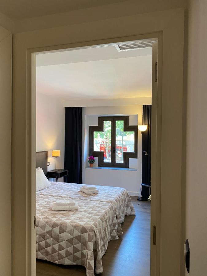 Lc Apartamentos Cesar Augusto Zaragoza Kültér fotó
