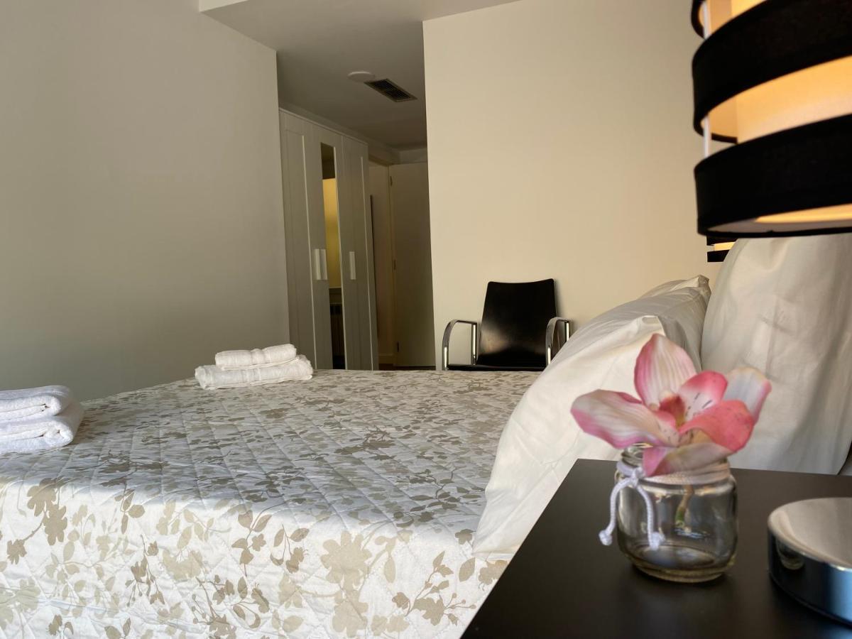 Lc Apartamentos Cesar Augusto Zaragoza Kültér fotó